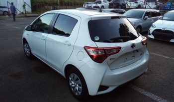
									Toyota Vitz Hybrid full								