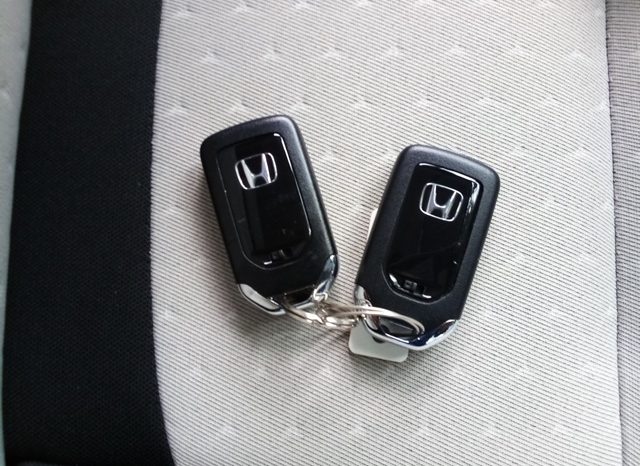 
								Honda Fit e:HEV full									