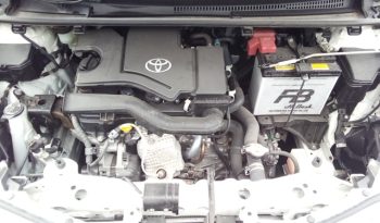 
									Toyota Vitz F full								