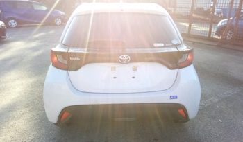 
									Toyota Yaris X full								
