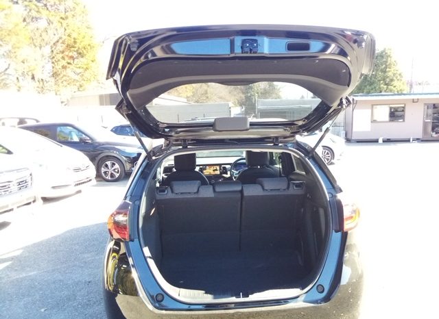 
								Honda Fit e:HEV HOME full									