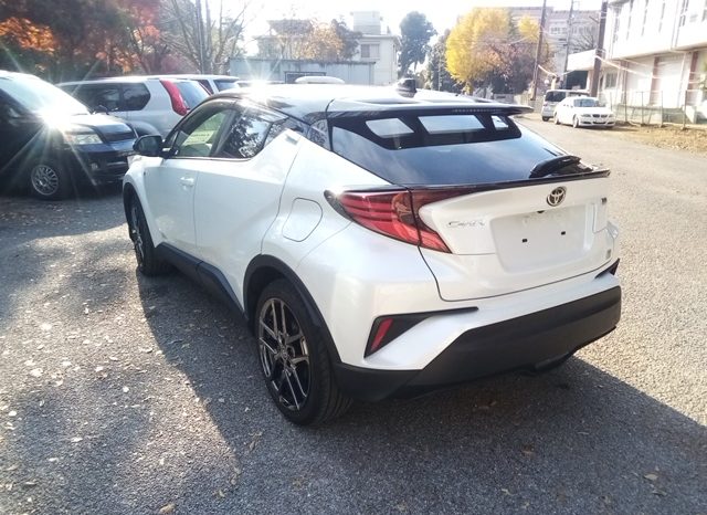 
								Toyota C-HR S GR SPORT full									