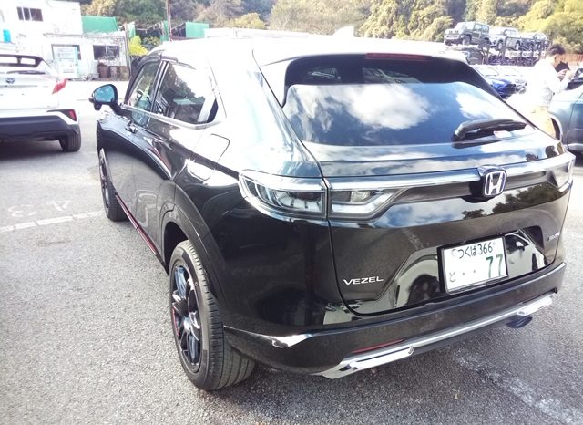 
								Honda Vezel e:HEV PLAY full									
