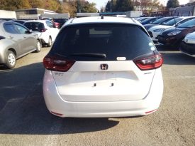 Honda Fit e:HEV BASIC
