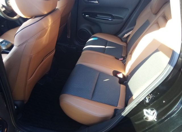
								Honda Fit e:HEV LUXE full									