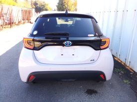 Toyota Yaris HYBRID G