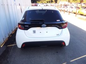 Toyota Yaris HYBRID X