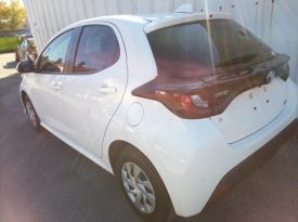 Toyota Yaris HYBRID X