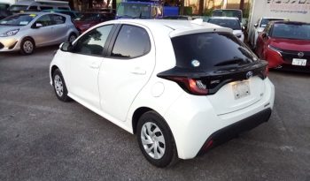 
									Toyota Yaris HYBRID X full								