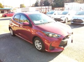 Toyota Yaris HYBRID G