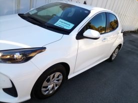 Toyota Yaris HYBRID X