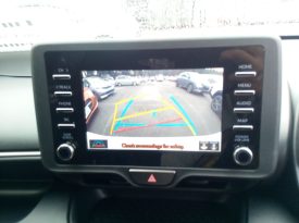 Toyota Yaris HYBRID X
