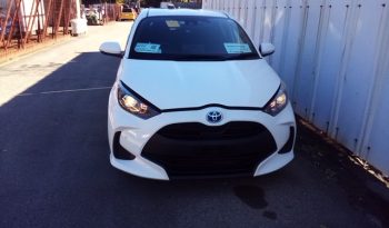 
									Toyota Yaris HYBRID X full								
