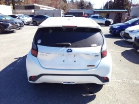 Toyota Aqua X