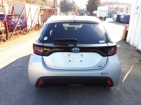 Toyota Yaris HYBRID X