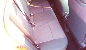 
									Toyota Yaris HYBRID G full								