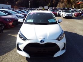 Toyota Yaris HYBRID X