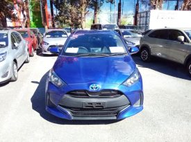 Toyota Yaris HYBRID X