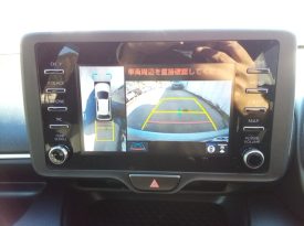 Toyota Yaris HYBRID X