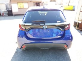 Toyota Yaris HYBRID X