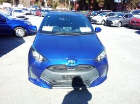 Toyota Yaris HYBRID X
