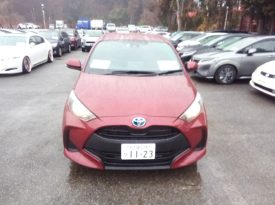 Toyota Yaris HYBRID G