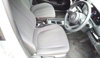 
									Toyota Aqua X full								