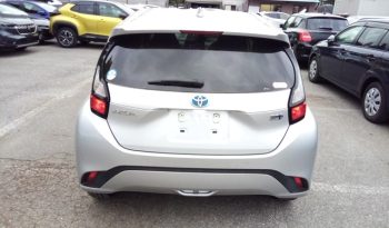 
									Toyota Aqua X full								