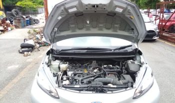 
									Toyota Aqua X full								