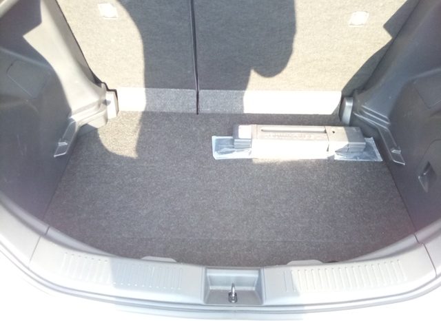 
								Toyota Aqua X full									