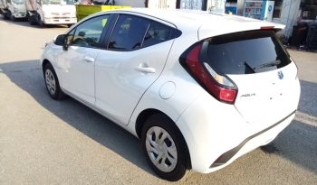 
									Toyota Aqua X full								