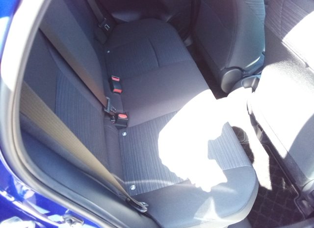 
								Toyota Yaris HYBRID Z full									