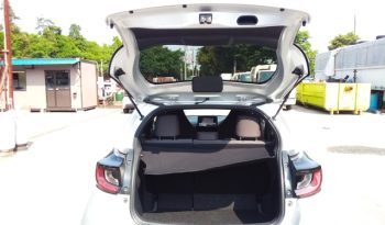 
									Toyota Yaris HYBRID X full								