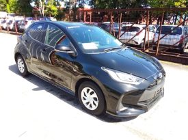 Toyota Yaris HYBRID G