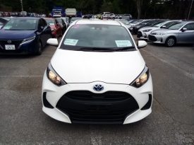 Toyota Yaris HYBRID X
