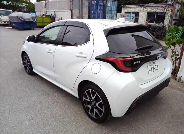 
								Toyota Yaris HYBRID Z full									