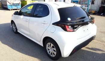 
									Toyota Yaris  HYBRID X full								
