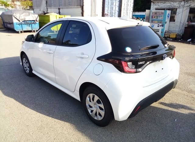 
								Toyota Yaris  HYBRID X full									