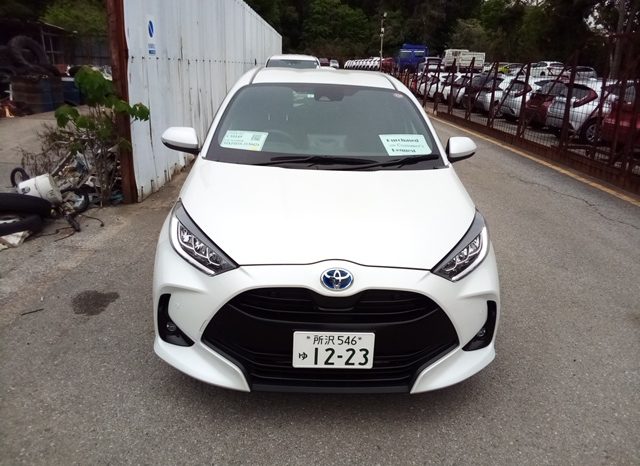 
								Toyota Yaris HYBRID Z full									