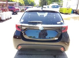 Toyota Yaris HYBRID G