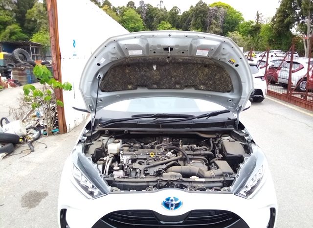 
								Toyota Yaris HYBRID Z full									