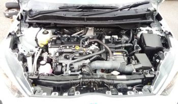 
									Toyota Yaris HYBRID X full								