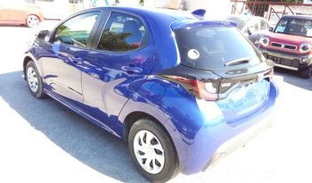 
									Toyota Yaris HYBRID X full								