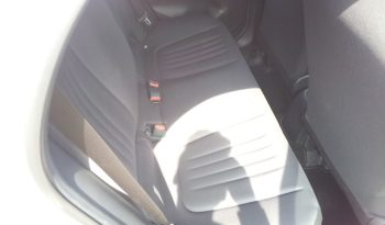 
									Toyota Yaris HYBRID X full								