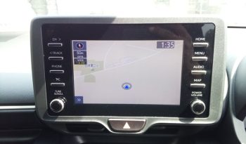 
									Toyota Yaris HYBRID X full								