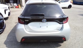 
									Toyota Yaris HYBRID X full								