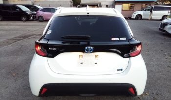 
									Toyota Yaris X full								