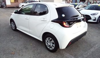 
									Toyota Yaris X full								