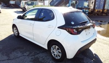 
									Toyota Yaris HYBRID X full								