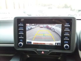 Toyota Yaris HYBRID X